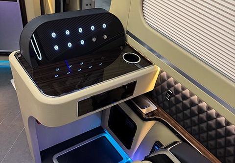 紅旗國(guó)悅  商務(wù)版12座 細(xì)節(jié) (2)